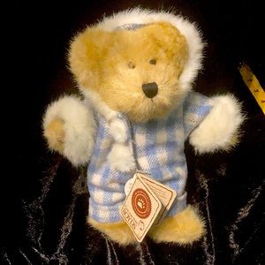 Boyd’s Best Dressed Bear